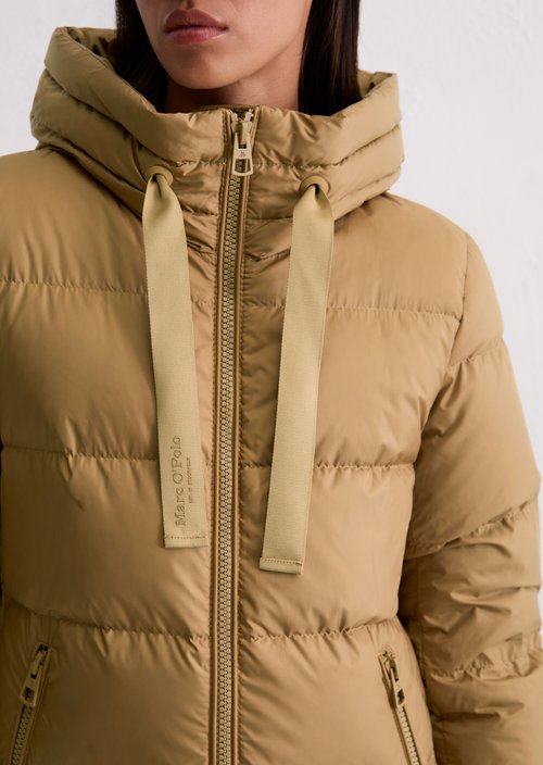 Hooded down coat fitted — Salted Caramel