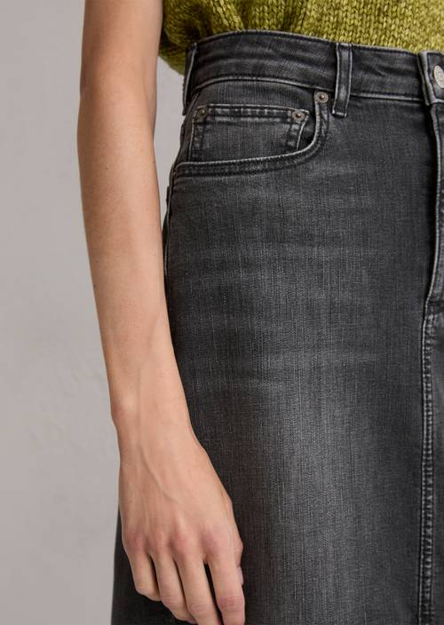 Maxi denim rok Black in detailaanzicht