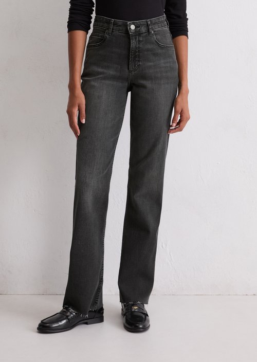 Jeans model Kiruna flared — Black