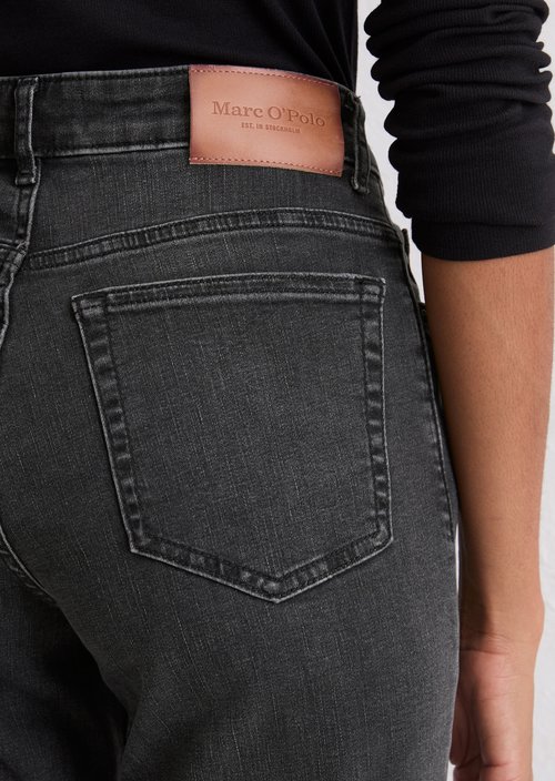 Jeans model Kiruna flared — Black