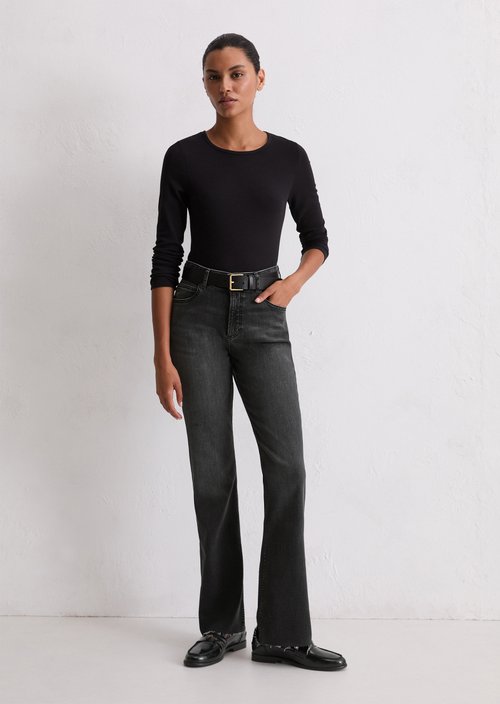 Jeans model Kiruna flared — Black