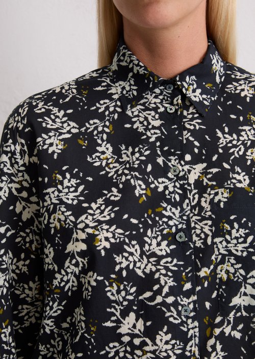 Relaxed print blouse — Black