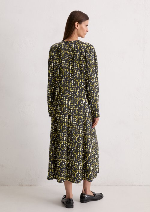 Dress shaped — Medium Green