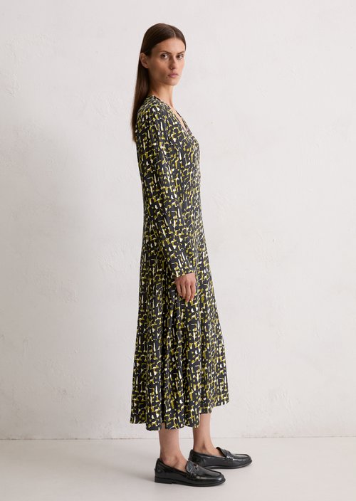 Dress shaped — Medium Green