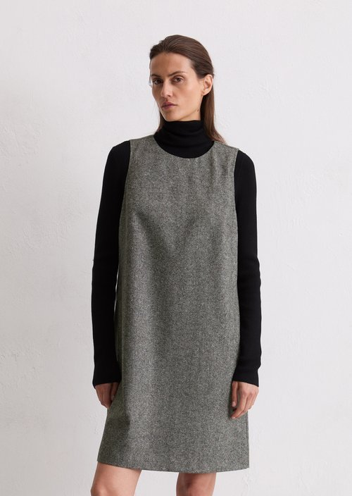 Shift dress straight — Black