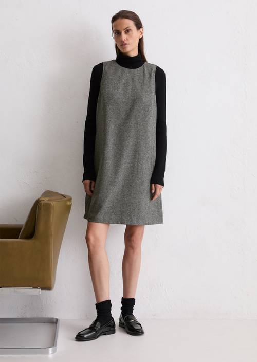 Shiftjurk recht Black in vooraanzicht