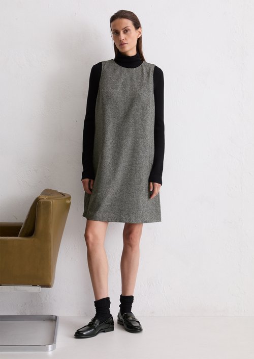 Shift dress straight — Black