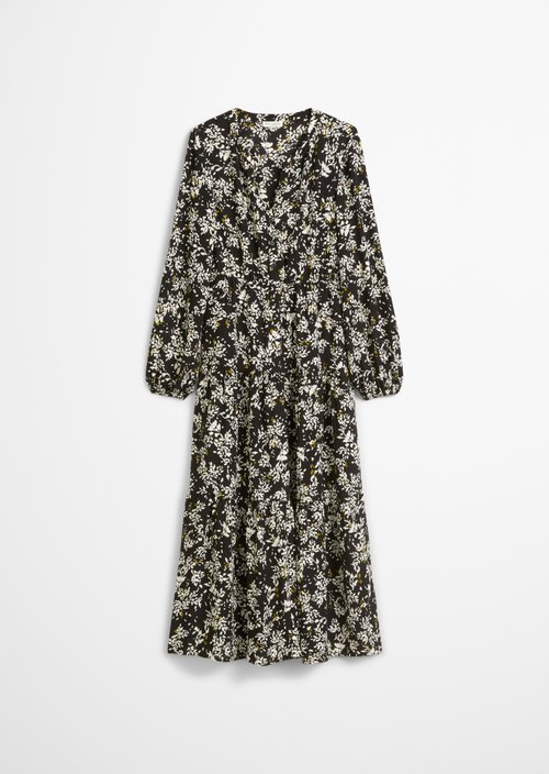 Tiered dress with all-over relaxed print — Black
