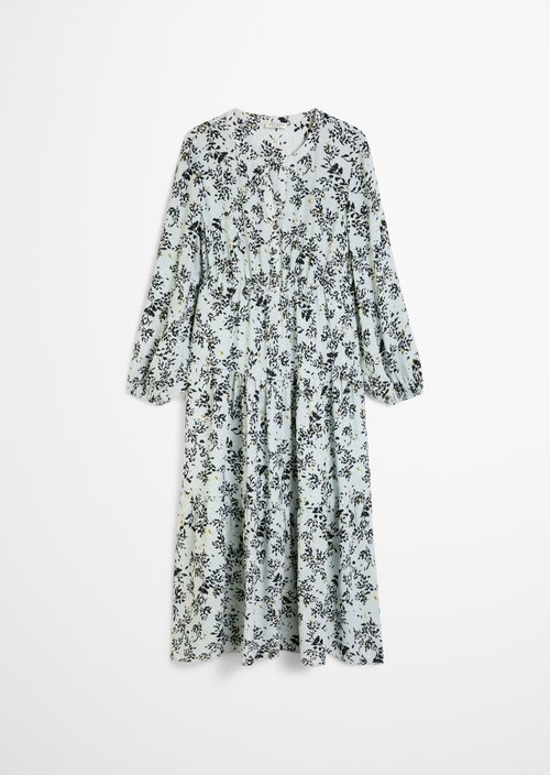 Tiered dress with all-over relaxed print — Light Blue