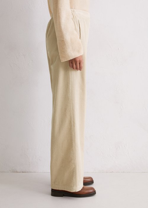 Relaxed corduroy trousers — Light Oat