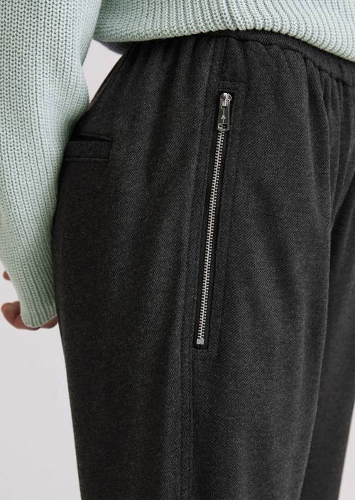 Twill jersey broek regular Dark Grey in detailaanzicht