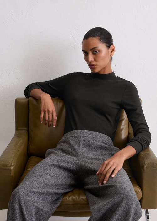 Longsleeve regular — Black
