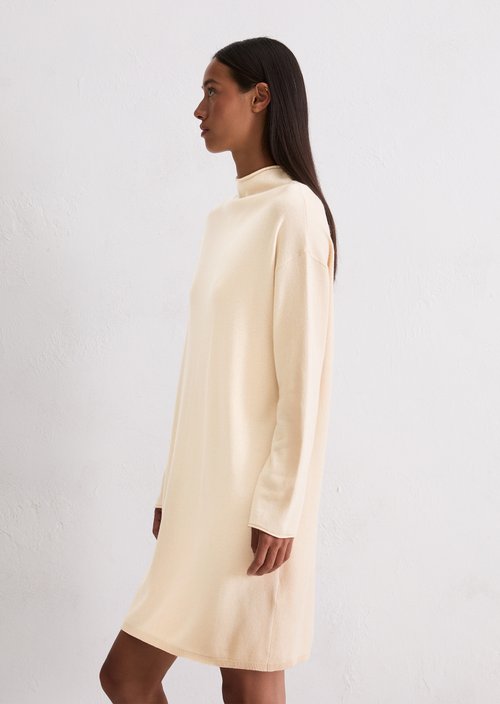Relaxed fine knit sweater dress — Light Oat