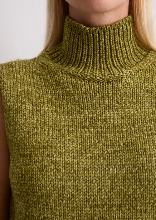 Sleeveless sweater loose — Bright Pea