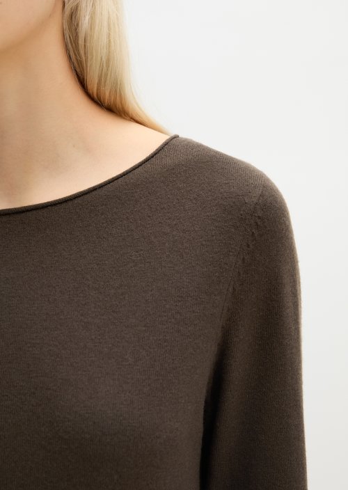 Regular fine knit sweater — Burnt Coffee
