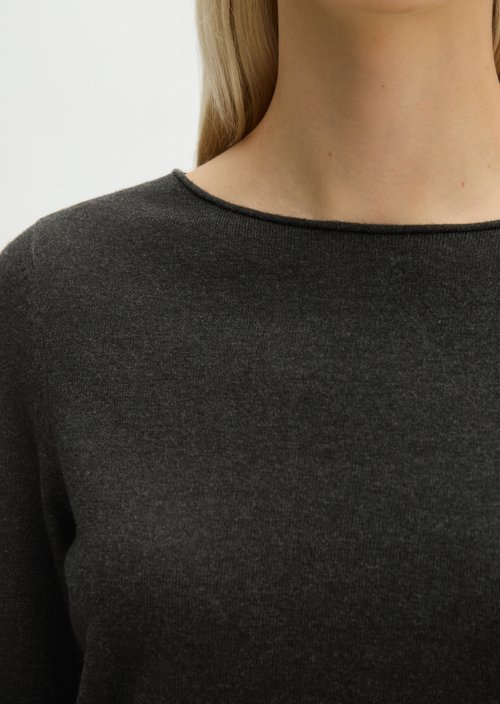 Regular fine knit sweater — Coal Grey Melange