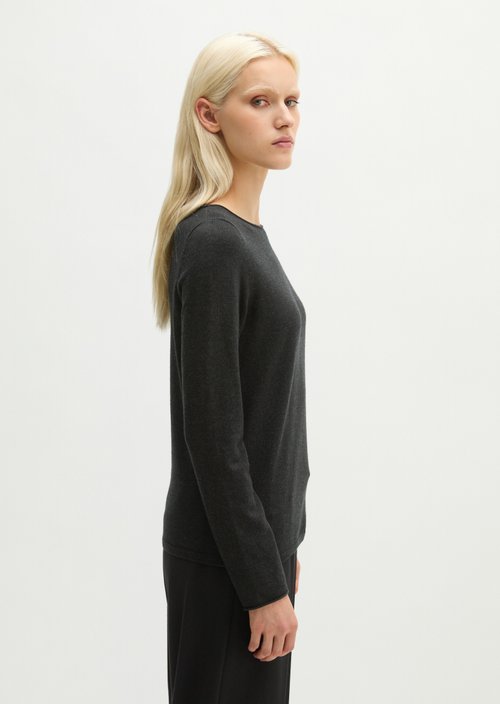 Regular fine knit sweater — Coal Grey Melange