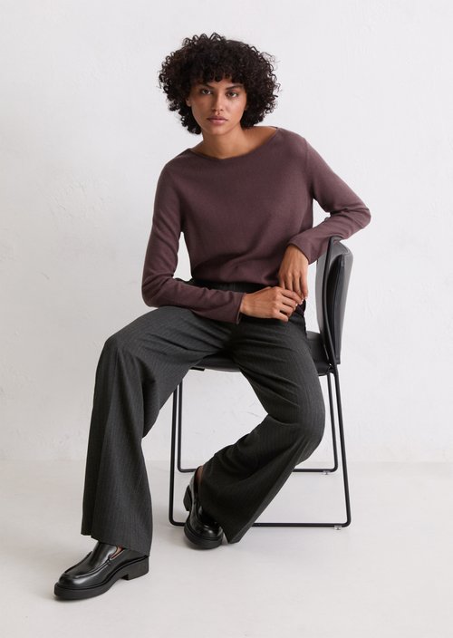 Regular fine knit sweater — Black Cherry