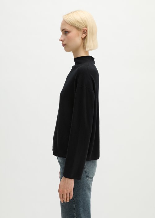 Oversized fine knit sweater — Black