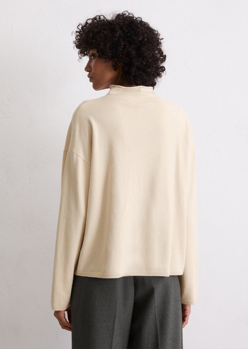 Oversized fine knit sweater — Light Oat