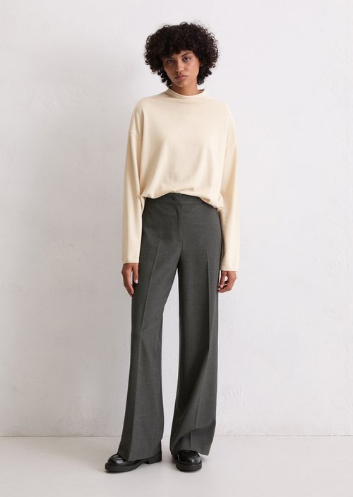 Oversized fine knit sweater — Light Oat