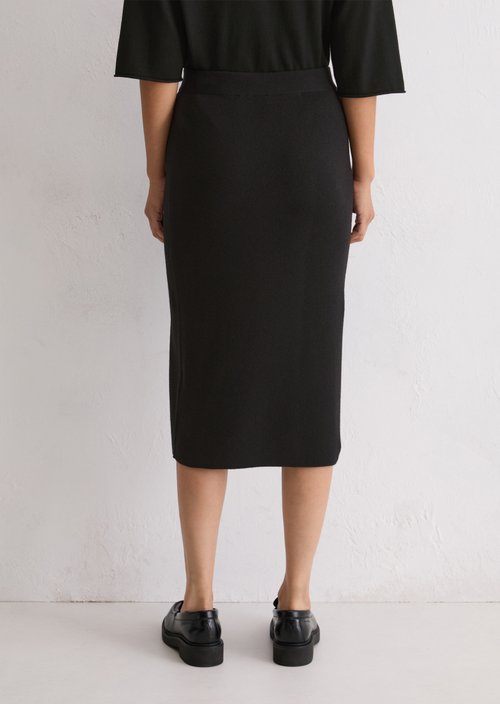 Rib knit skirt shaped — Black