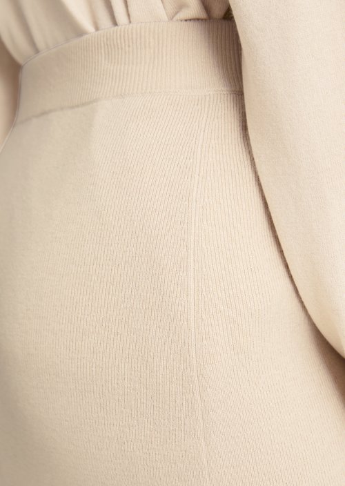 Rib knit skirt shaped — Light Oat