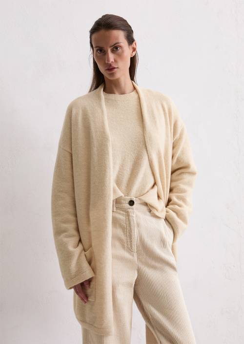 Relaxed vest Light Oat in vooraanzicht