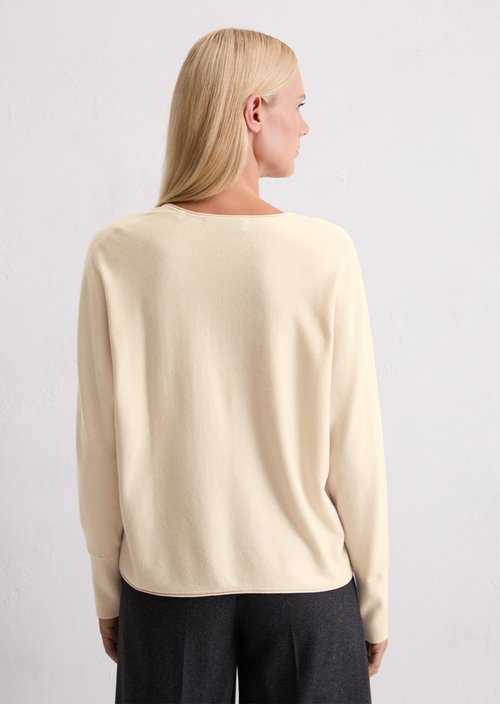 Oversized fine knit sweater — Light Oat