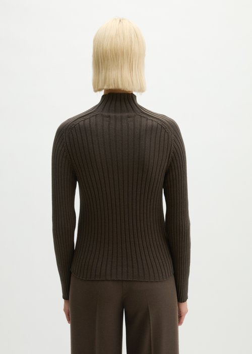Turtleneck sweater slim — Burnt Coffee