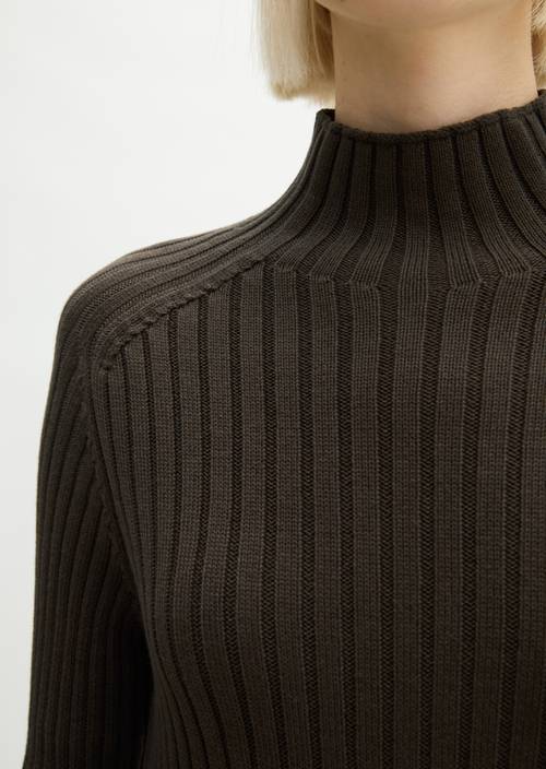 Turtleneck-Pullover slim Burnt Coffee in Detailansicht