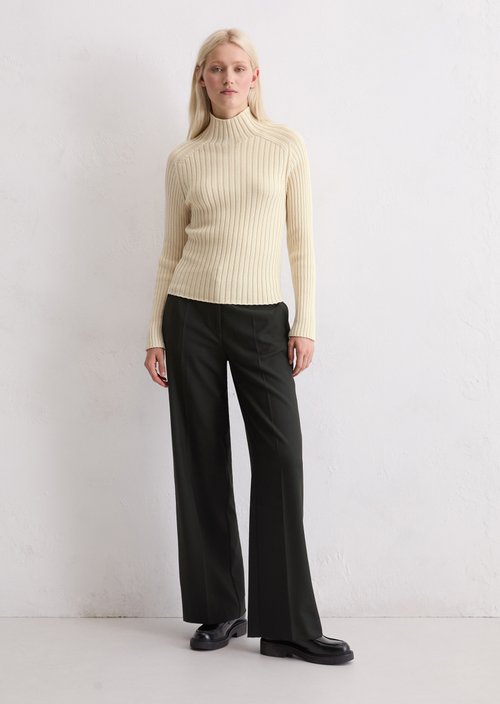 Turtleneck sweater slim — Chalky Sand