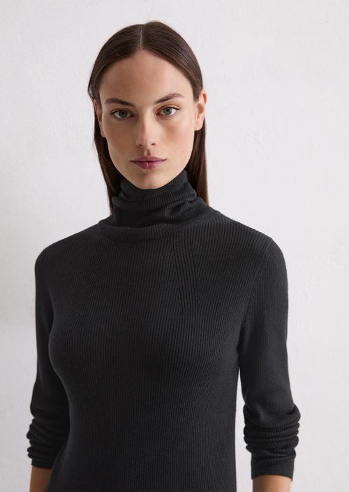 Turtleneck sweater slim — Black