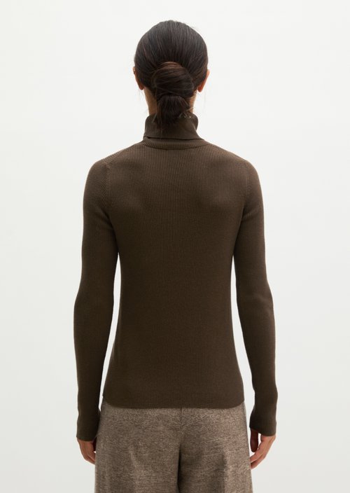 Turtleneck sweater slim — Burnt Coffee