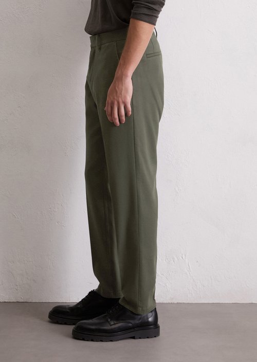 Chino model Osby tapered — Copley Brown
