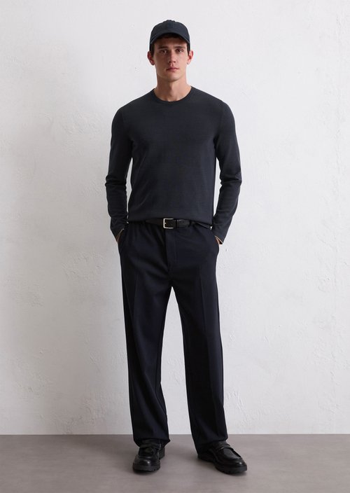 Hose Model Mossbo DFB Travel Collection — Deep Night Blue