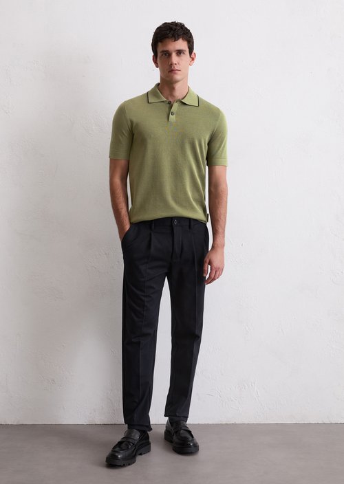 Hose Model Morot Jogger pleats DFB Travel Collection — Deep Night Blue