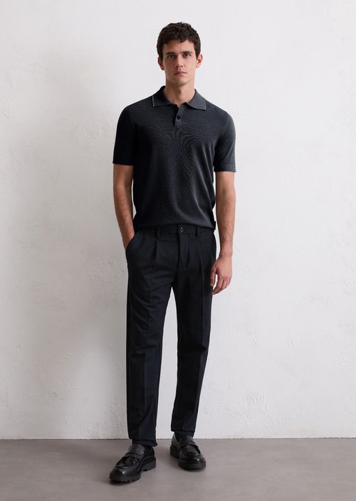 Pants Model Morot Jogger pleats Travel Collection — Deep Night Blue
