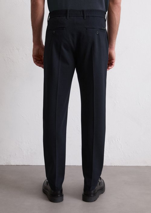 Pants Model Morot Jogger pleats Travel Collection — Deep Night Blue