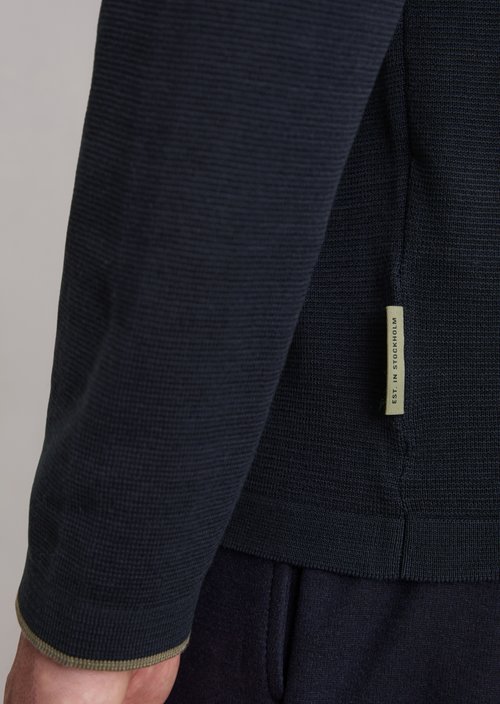 Feinstrickshirt DFB Travel Collection — Deep Night Blue