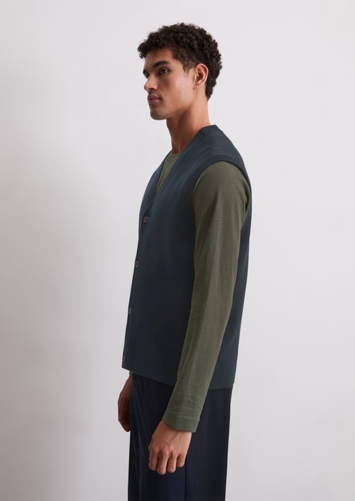 DfC knitted vest — Dark Navy