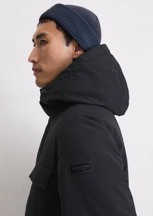 Chaqueta con capucha regular Dark Navy en vista detallada