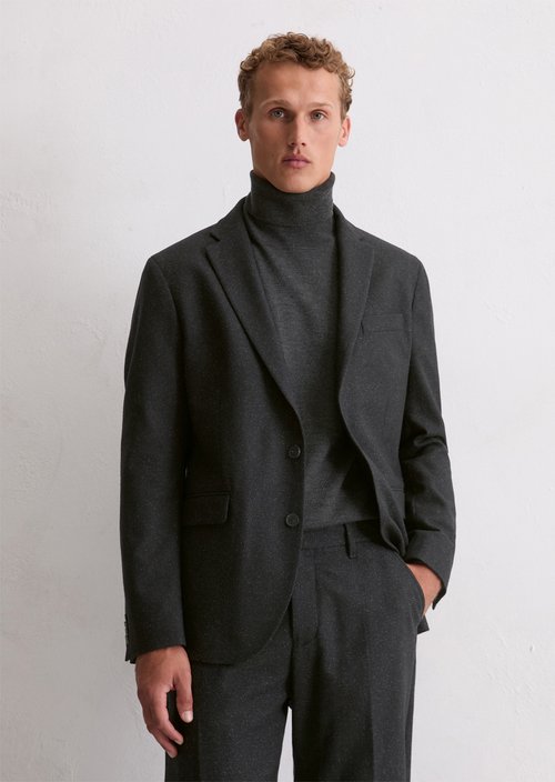 Jacket shaped — Black