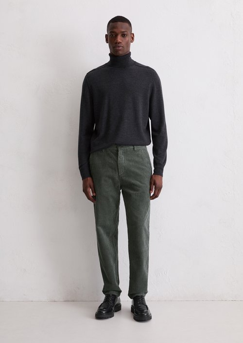 Relaxed corduroy trousers — Mangrove