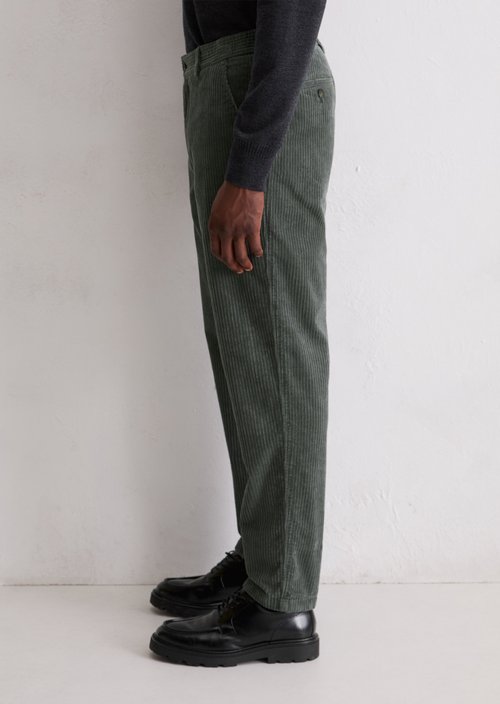 Relaxed corduroy trousers — Mangrove