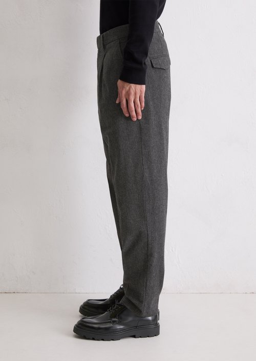 Pants model Belsbo pleats relaxed — Dark Grey