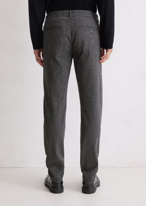 Chino model Stig shaped — Dark Grey