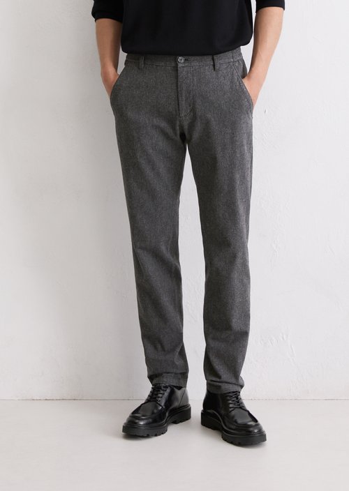 Chino model Stig shaped — Dark Grey