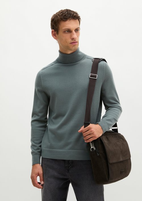 Regular turtleneck sweater — Skipping Stone