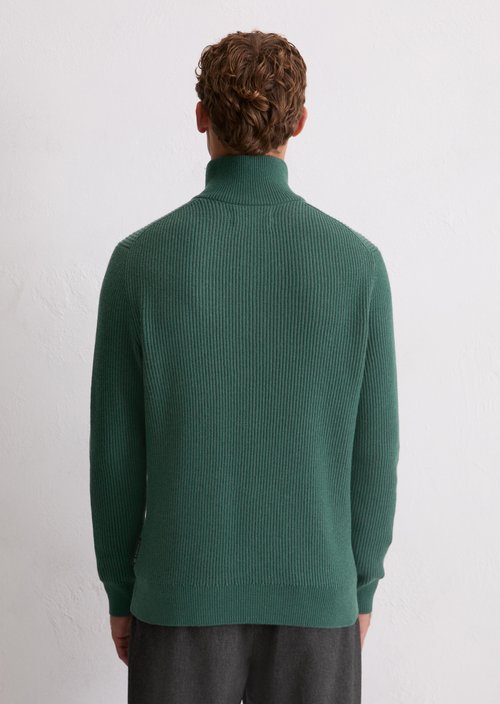 Troyer regular — Dark Green (alternate view)